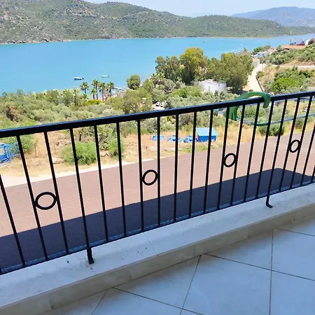 Bodrum Bosphorus Beachfront For 9 People בית נופש *