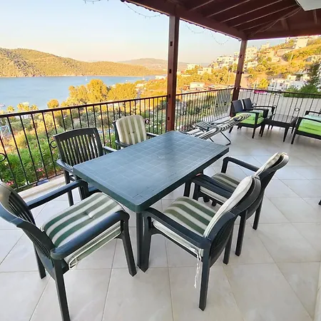 Bodrum Bosphorus Beachfront For 9 People בית נופש Milas
