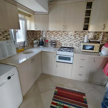 Bodrum Bosphorus Beachfront For 9 People בית נופש