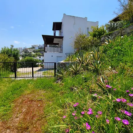 Bodrum Bosphorus Beachfront For 9 People