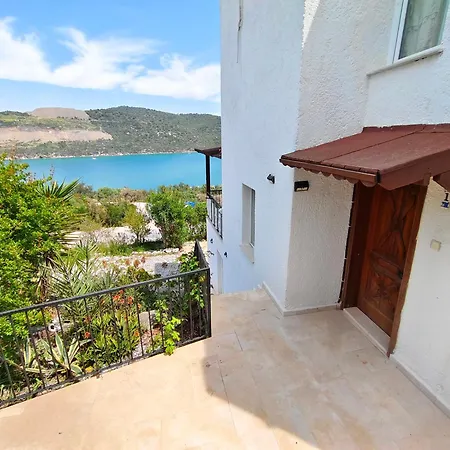 Bodrum Bosphorus Beachfront For 9 People בית נופש *