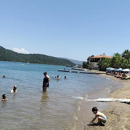 Bodrum Bosphorus Beachfront For 9 People Dom wakacyjny *