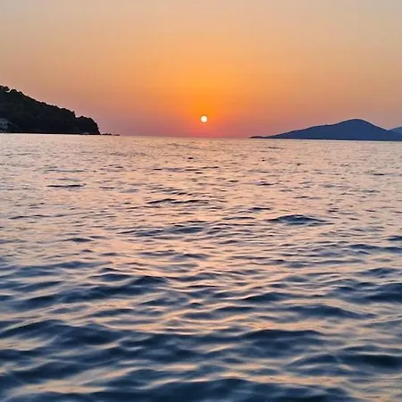 Bodrum Bosphorus Beachfront For 9 People Bogazici
