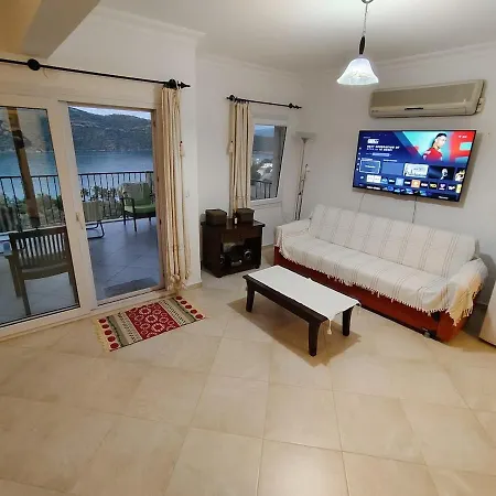 Bodrum Bosphorus Beachfront For 9 People Dom wakacyjny Bogazici